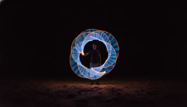 Light Painting Darkness Trail look sample - Photo Experimental - contemporary