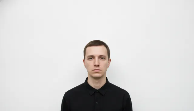 Passport Photo Flat Light look sample - Portrait Traditions - contemporary